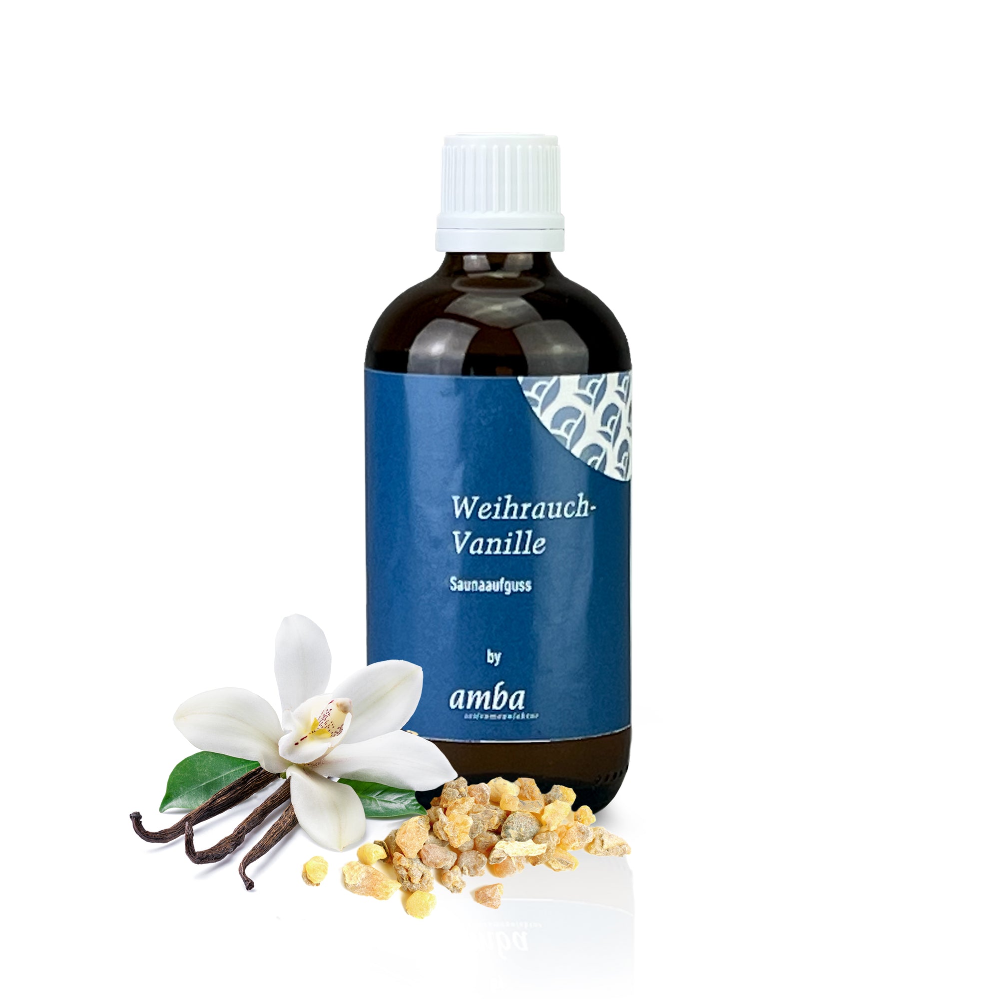 Weihrauch-Vanille Saunaaufguss Flasche mit Vanilleblüte und Weihrauch vor weißem Hintergrund